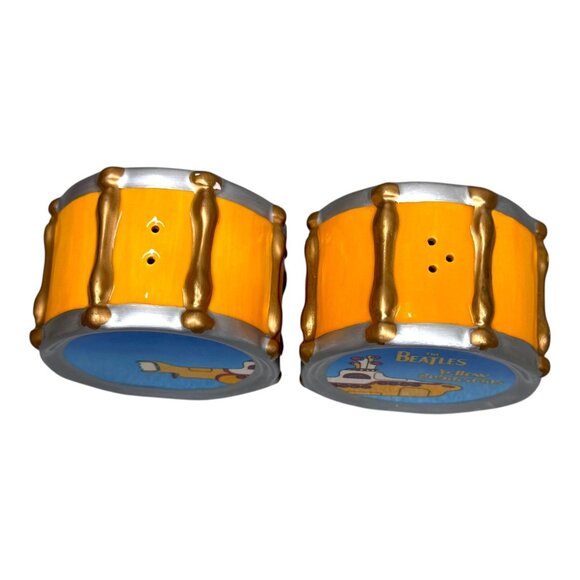 The Beatles Yellow Submarine Drum Salt & Pepper Shakers With Box Vintage NEW - Picture 3 of 6